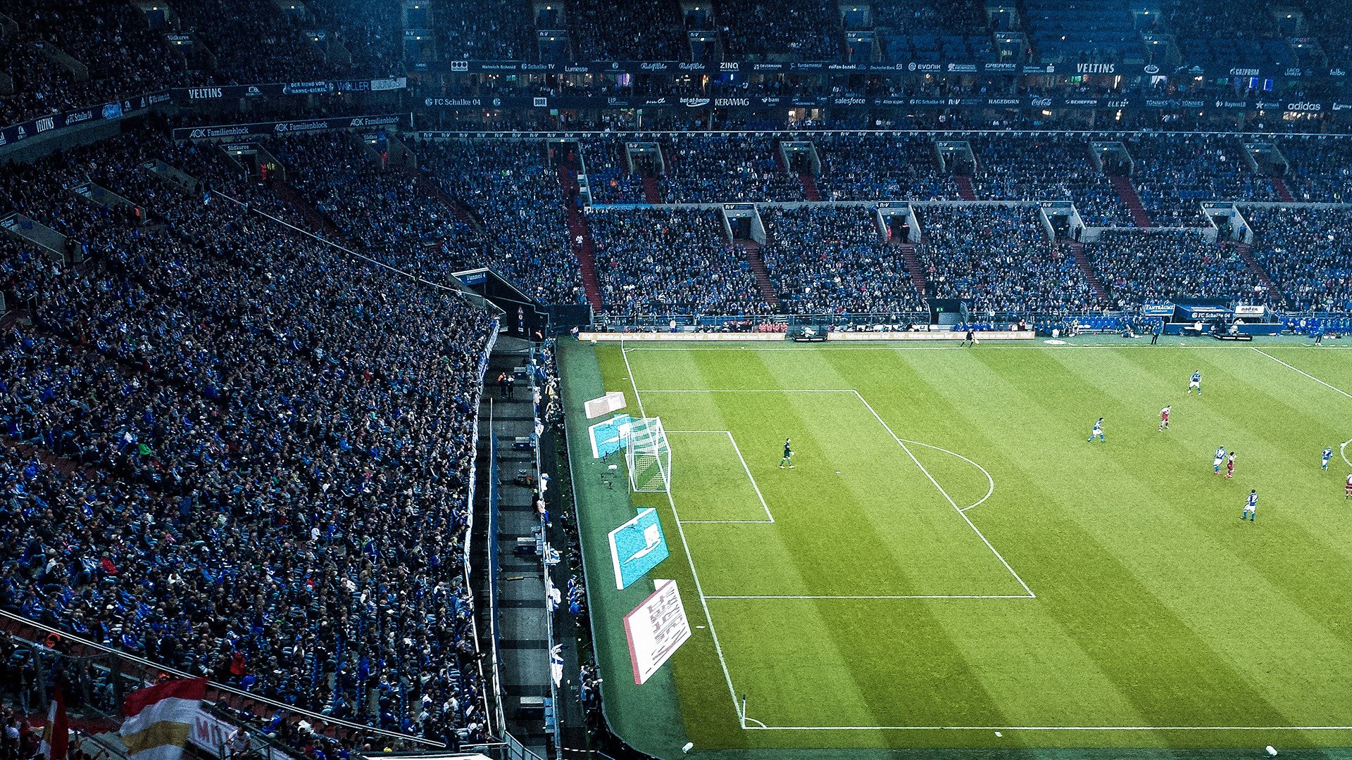 开云网页版-霍勒迪强势复出雄鹿再度问鼎榜首，霍勒迪还在雄鹿吗